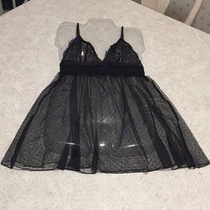BNWOT VICTORIA’S SECRET BLACK LACE SEXY BABY DOLL
